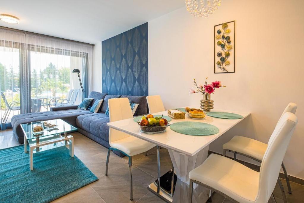Fuered Luxury Apartman With Private Pool Balatonfured Exterior photo